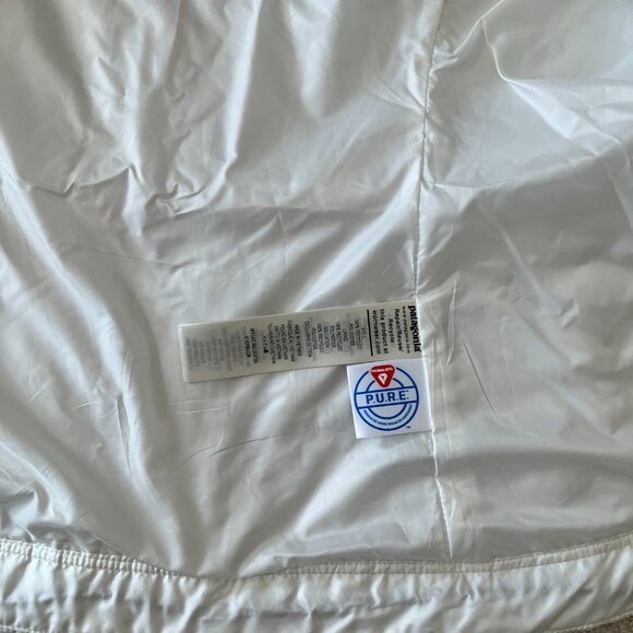 New Women's Patagonia Nano Puff Insulated Vest 84247 BIRCH WHITE Medium - Picture 10 of 10